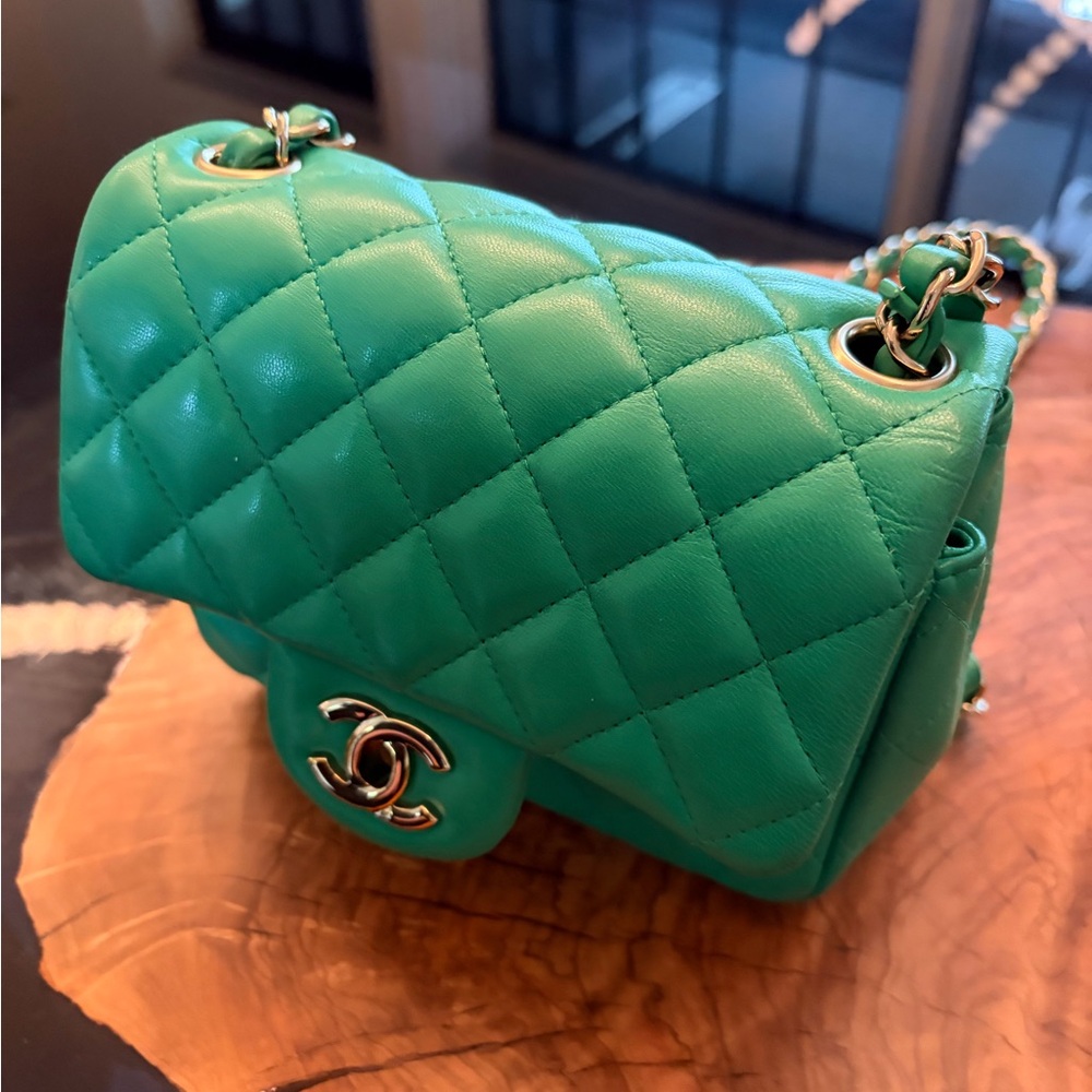 CHANEL 💯 Authentic Emerald Green Quilted Mini Flap Bag with Silver Hardware rare - Picture 9 of 16